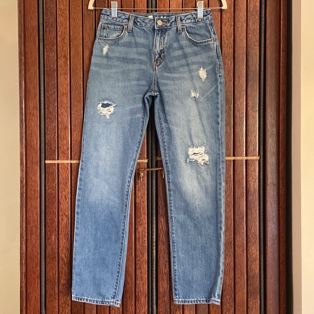 GAP GIRLS’ GIRLFRIEND DISTRESSED JEANS